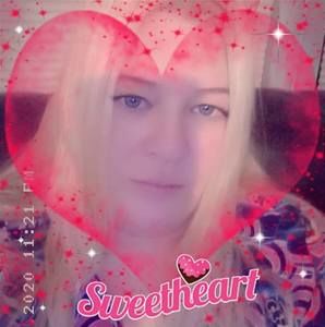 Meet your Posher, Crystal